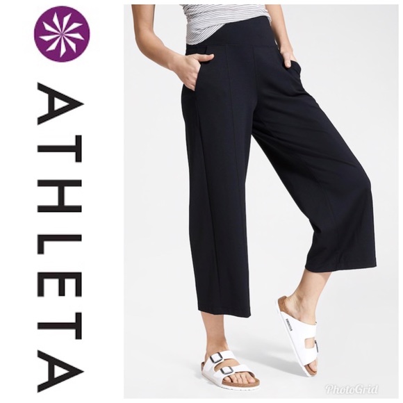 Athleta Globetrotter Ankle Crop Legging 